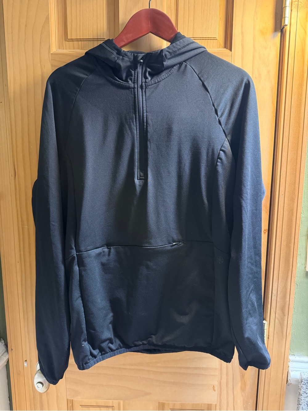 GAIAM Black Hooded Pullover Jacket